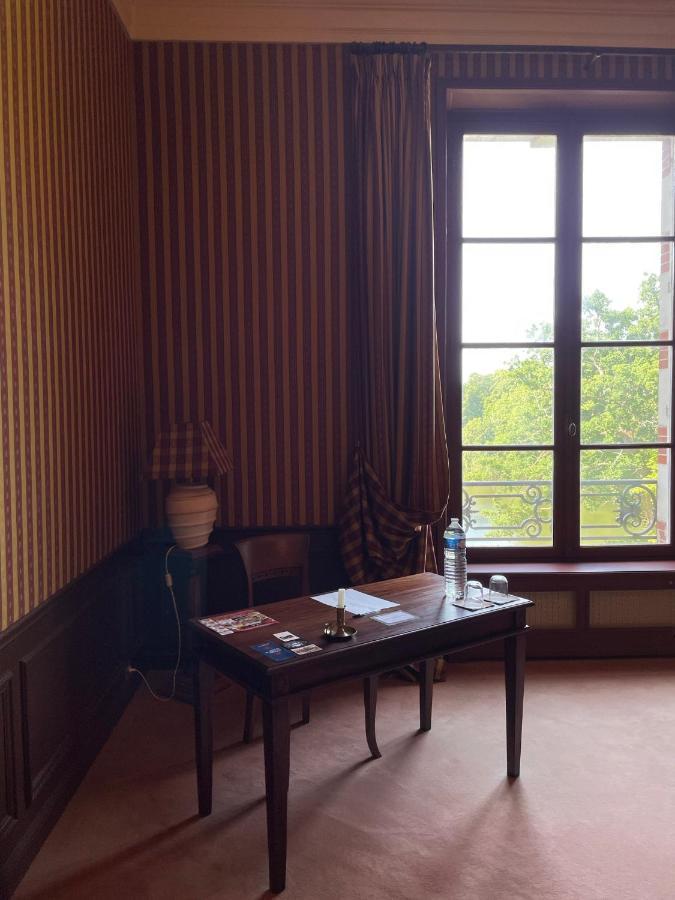 Nogent-sur-Vernisson Chateau De Praslins מראה חיצוני תמונה